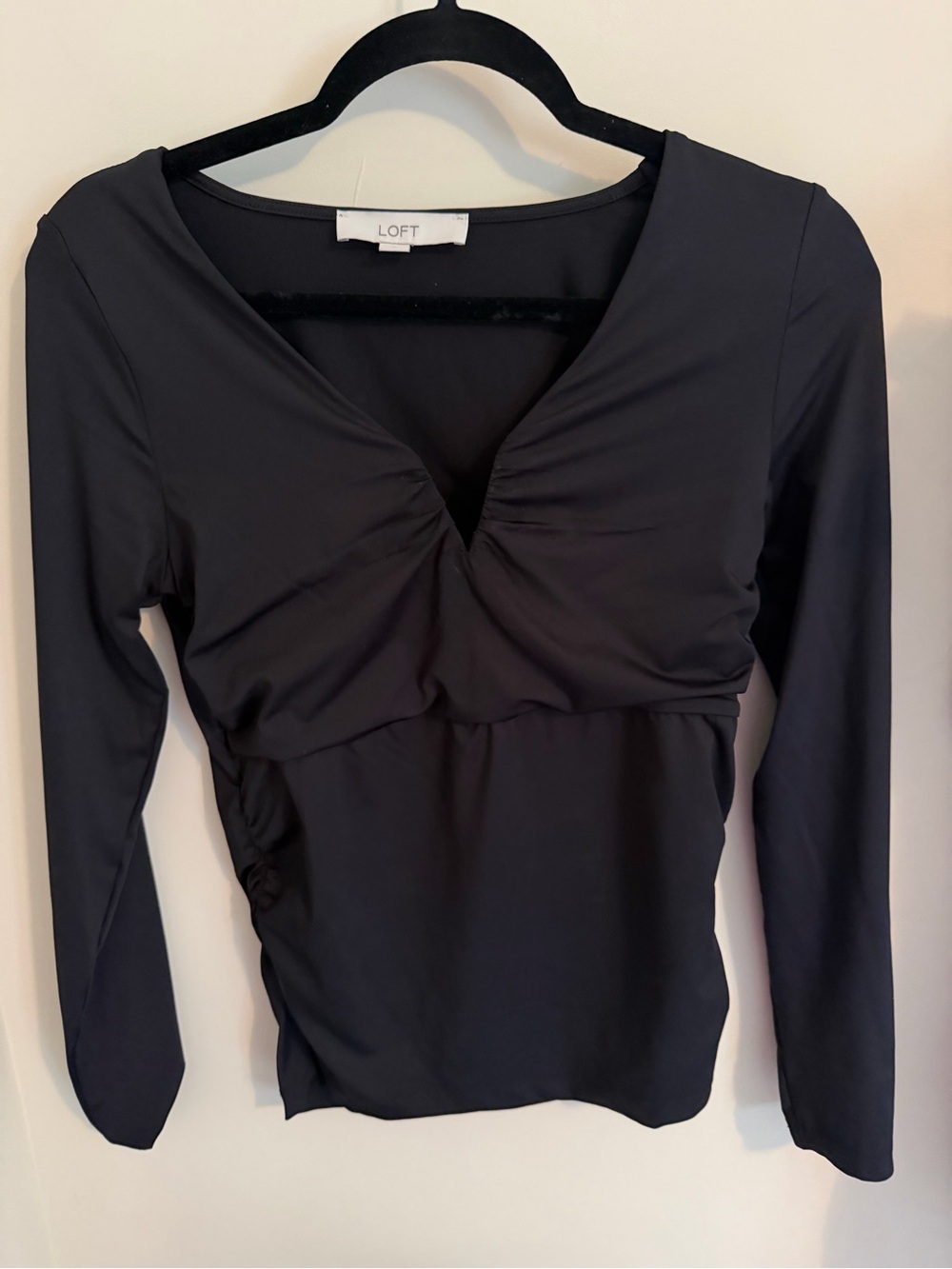LOFT Black V-Neck Long Sleeve Ruched Front Top